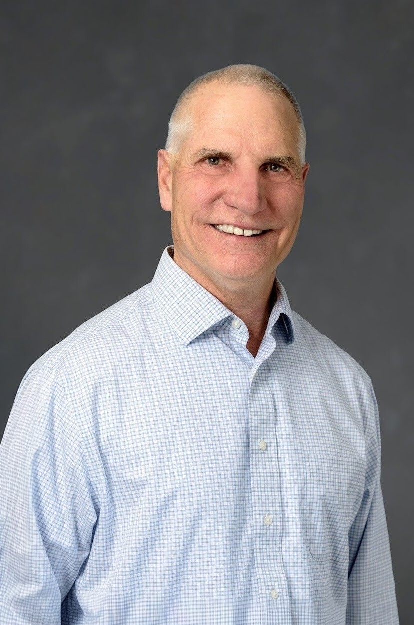 Mike Finke Headshot-1